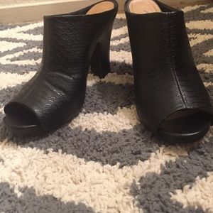 Black American Eagle mules