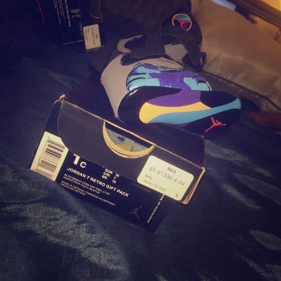 Jordan kids size 1 new born