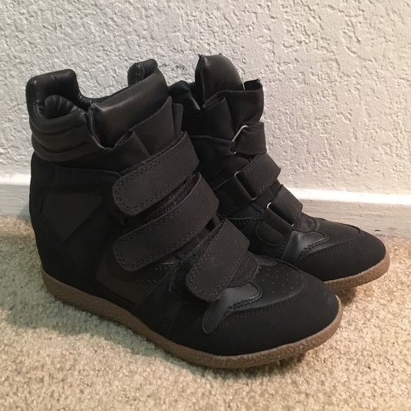 Wedge sneakers