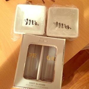 Bride & groom shot glasses & Mr & Mrs Petri dishes