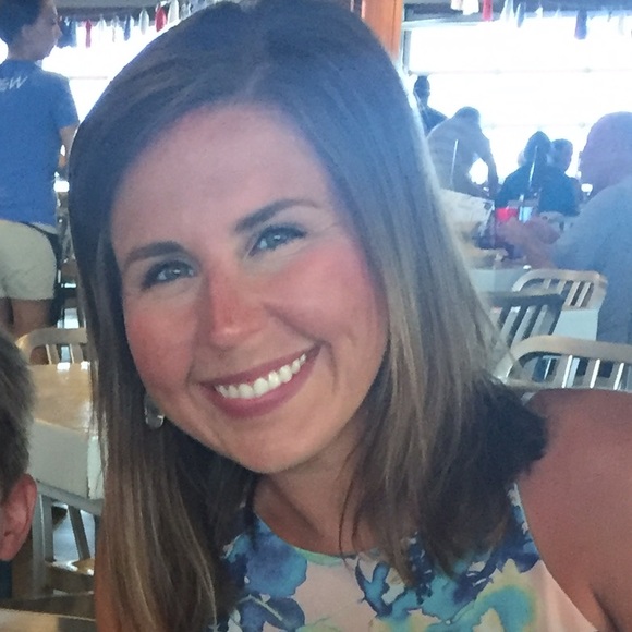 Meet your Posher, Brooke - Picture 1 of 1