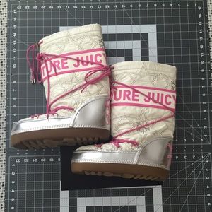 Never Worn Juicy Couture PinkWhite Luna Snow Boots