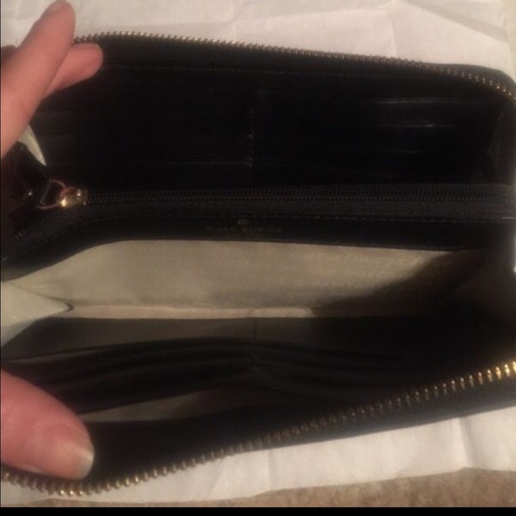 Kate Spade - Picture 2 of 2