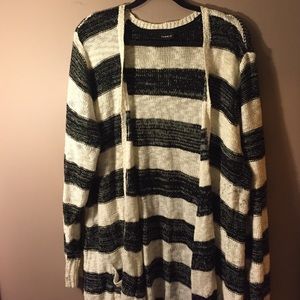 Torrid Black and White Cardigan Sweater - Size 4