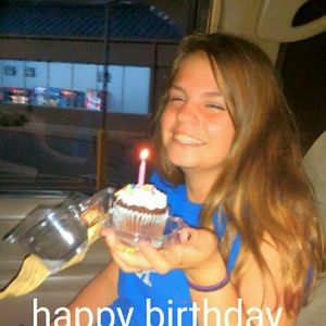 Meet your Posher, Virginia