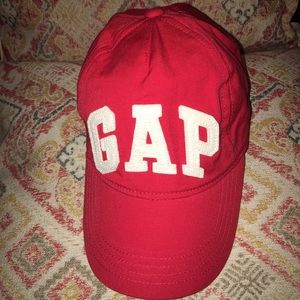 GAP Logo Baseball Hat in Rose Bush
