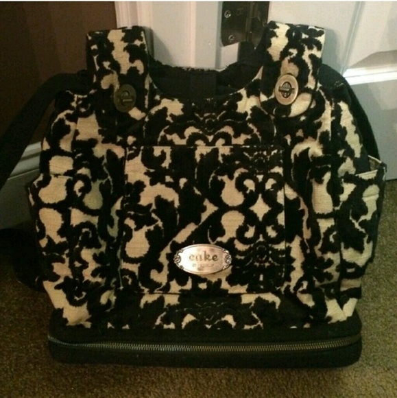 Petunia pickle bottom Black Forest Cake Diaper Bag- read notes comments - Picture 2 of 8