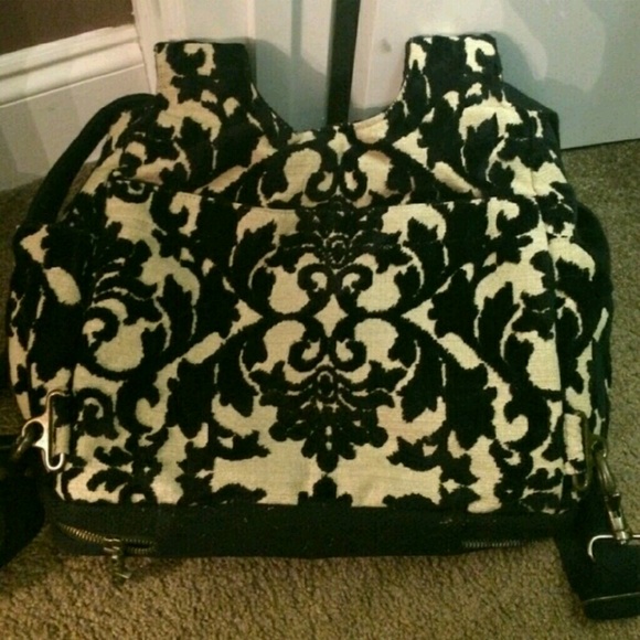 Petunia pickle bottom Black Forest Cake Diaper Bag- read notes comments - Picture 3 of 8