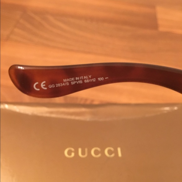 Gucci sunglasses main image 4