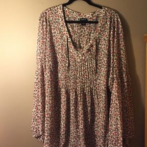 Torrid Floral Print Top - Never Worn - Size 4