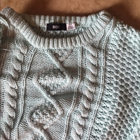 BDG sweater - Picture 2 of 2