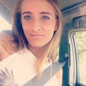 Meet your Posher, Mikayla