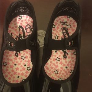 Tap shoes ...little girl