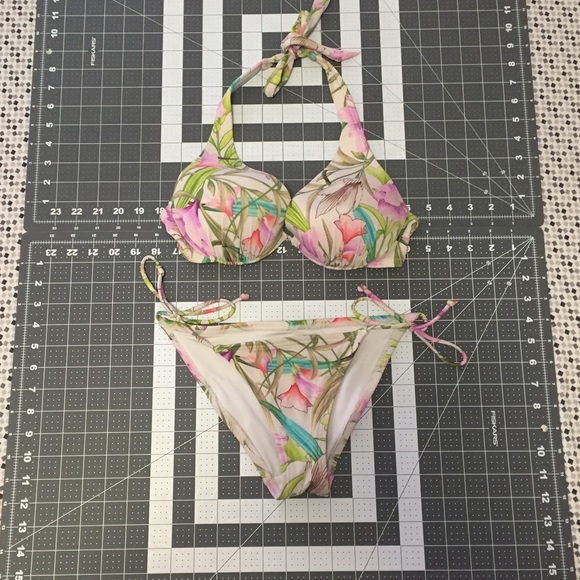 VS Floral Gorgeous Push Up Top and Lace Up Bikini