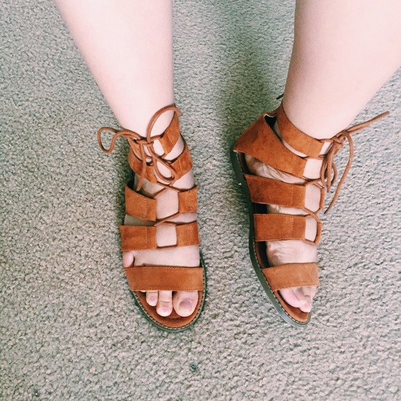 NEW Lace up gladiator sandals - Picture 4 of 4