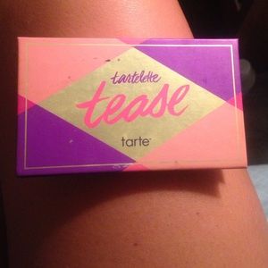 TARTE TARTELETTE TEASE