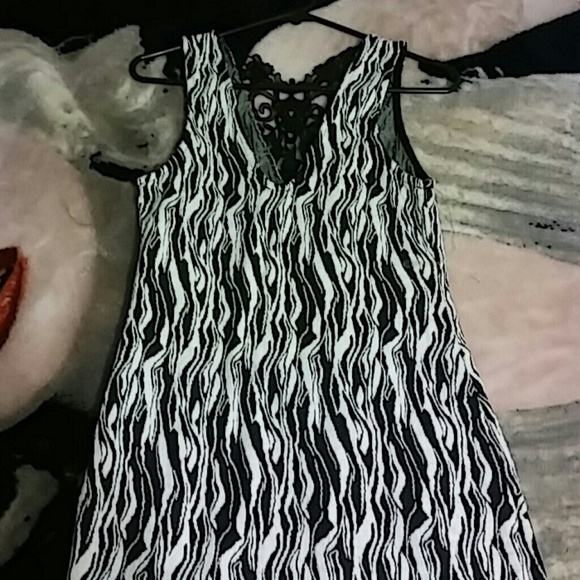 Windsor - Picture 2 of 2