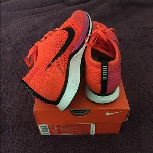 Nike flyknit Racers