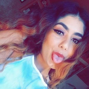 Meet your Posher, Ximena