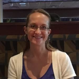 Meet your Posher, Lori