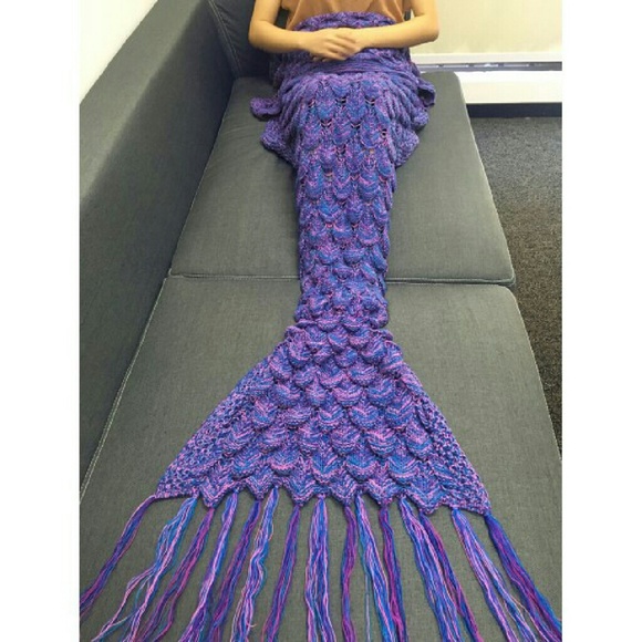 ⭕SOLD ⭕Purple Knitted Mermaid Blanket