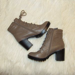 NEW! Combat lace up heel boots!
