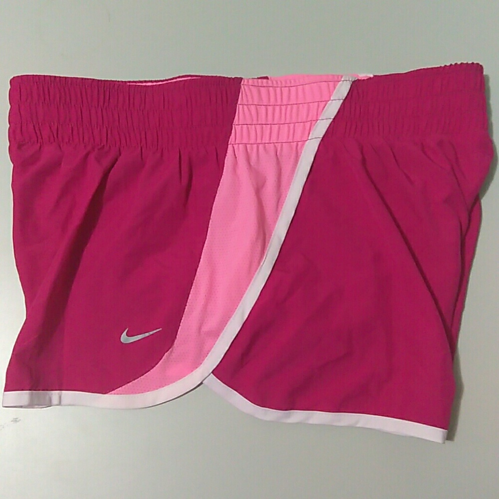 New nike running shorts tempo fuchsia sz L