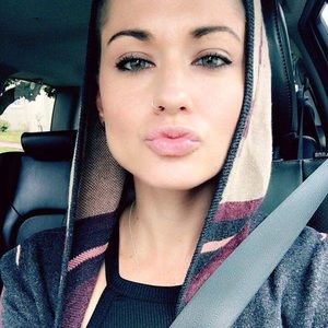 Meet your Posher, Ayden