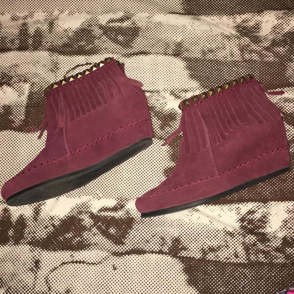 Wedge ankle boots