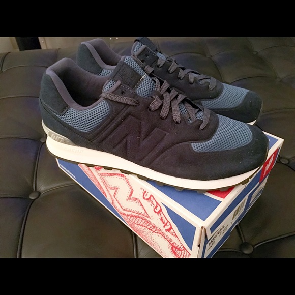 NEW New Balance 574 Blue Sneakers M8.5