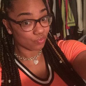 Meet your Posher, Kandyce