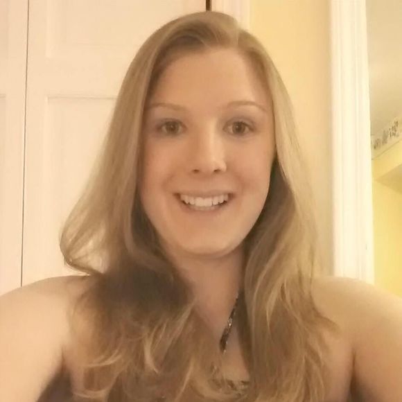 Meet your Posher, Katie - Picture 1 of 1