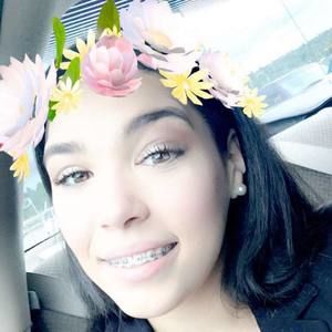 Meet your Posher, Julia