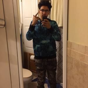 Meet your Posher, Lorenzo