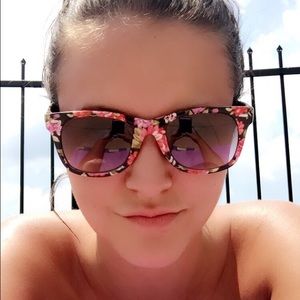 Meet your Posher, Stacey