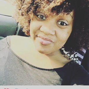 Meet your Posher, Danisha