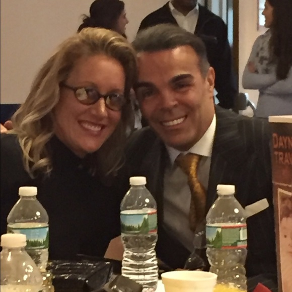 🎉🏅🏆top 10% Seller,Sharer,&Shipper🥇🎊💄🙋🏼👠👗 - Picture 3 of 4