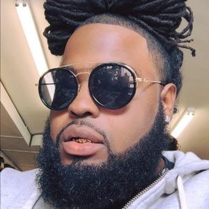 Meet your Posher, Donea