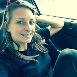 Meet your Posher, Stephanie