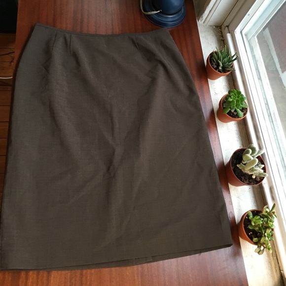 Brown pencil skirt
