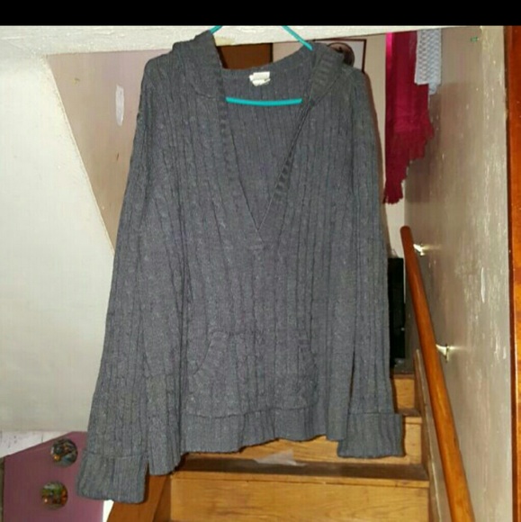 Hooded sweater