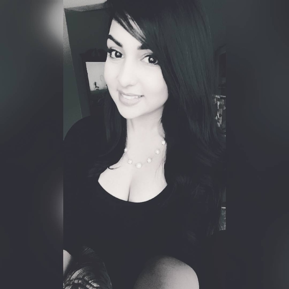 Meet your Posher, Coral