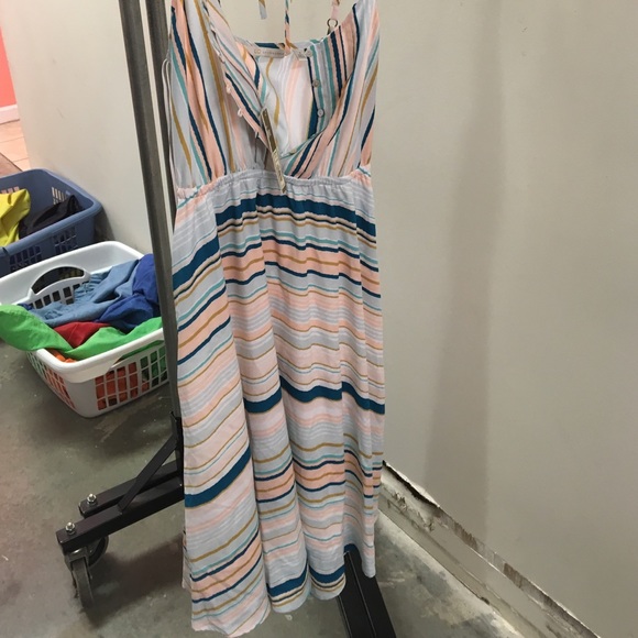 Dress - Picture 2 of 4