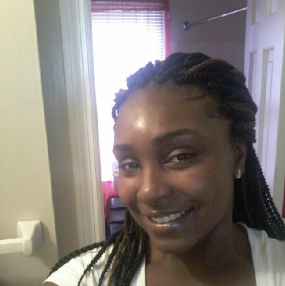 Meet your Posher, Johnetta - Picture 1 of 1