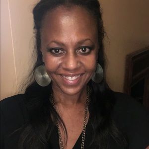 Meet your Posher, Stacy