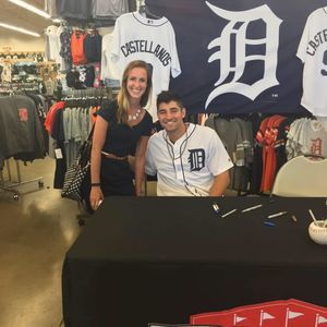 Meet your Posher, Kayla