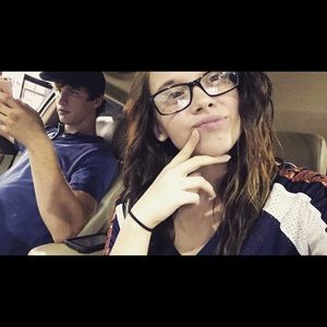 Meet your Posher, Brooke