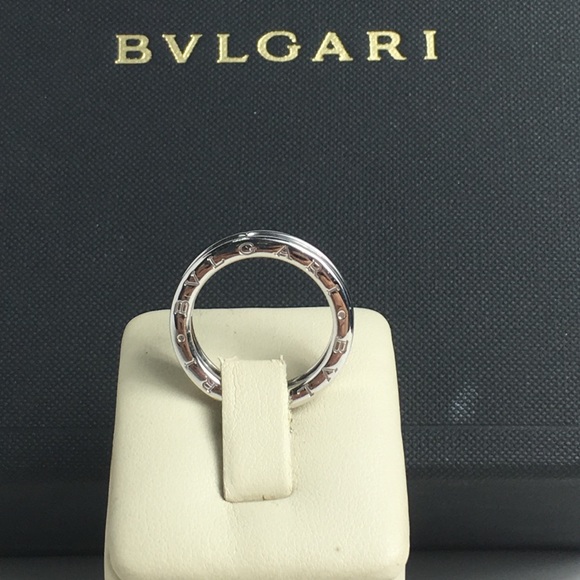 BVLGARI Zero One 18k Gold Ring. UNISEX - Picture 1 of 4