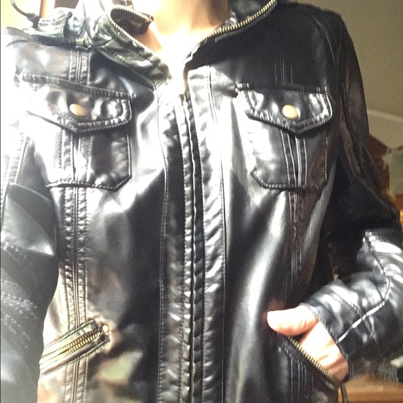 Bomber Jacket - Picture 2 of 4