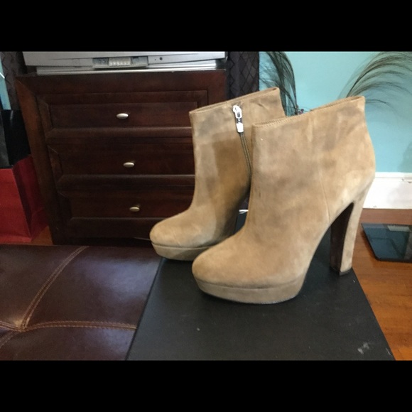 BCBG BOOTS!!! - Picture 2 of 4